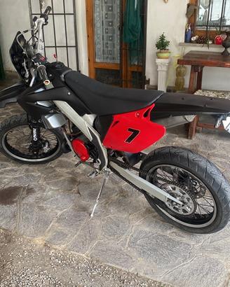 HM 50