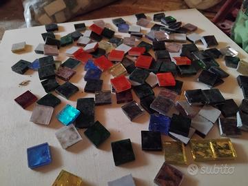 pezzi mosaici in vetro