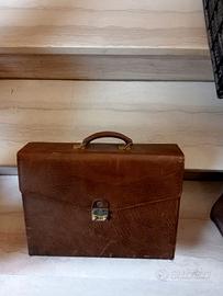 Borsa 24 ore in pelle marrone