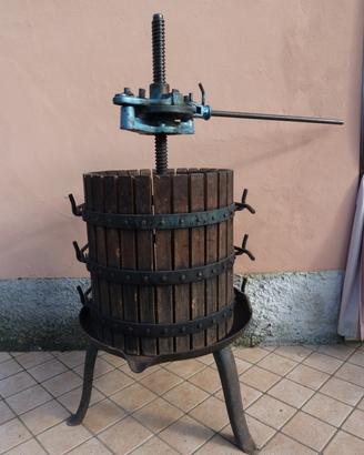 Torchio/strizzo idraulico e pigiatrice uva
