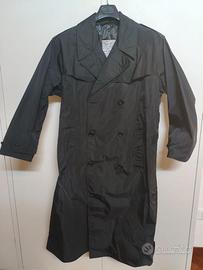 Trench nero leggero in nylon (impermeabile)