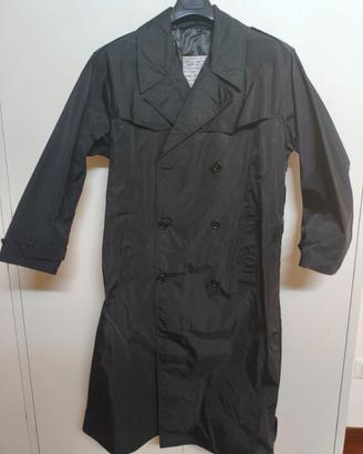 Trench nero leggero in nylon (impermeabile)
