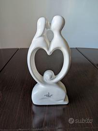 Statuetta di coppia di innamorati in porcellana