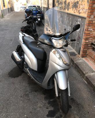 Honda SH 300i 2009 motore rifatto, frizione nuova
