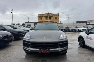 PORSCHE Cayenne 3.0 V6