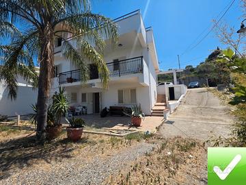 Indipendente Panoramica + Giardino + Dependance