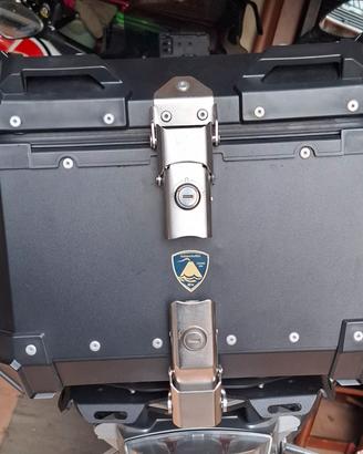 top case 