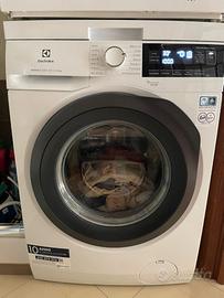 Lavatrice Electrolux Serie 600 SensiCare 10 kg