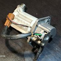 Ktm Duke 690 modello '17, pompa benzina originale