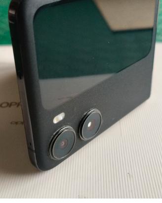 Oppo Find N2 Flip