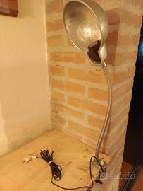 lampada da tavolo snodabile anni 50 