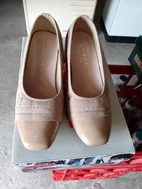 Scarpe con tacco 