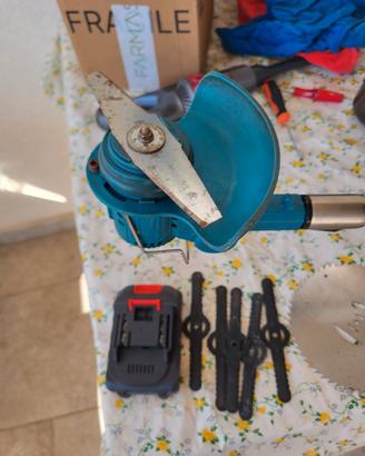Tagliabordi a batteria
