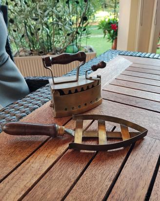 Mini ferro da stiro a carbone
