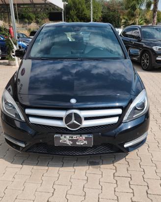 Mercedes-benz B 200 MERCEDES CLASSE AMG MANUALE