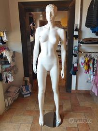 Manichino donna