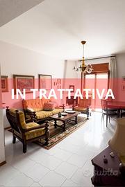 PASTENA - 140 Mq con Terrazzo e Posto Auto