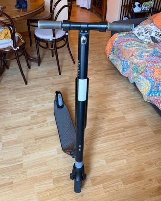 Monopattino elettrico Segway ES1+batteria extra