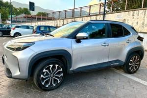 Toyota yaris cross trend con pacchetto confort
