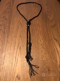 Collana lunga con corallini e perline di vetro