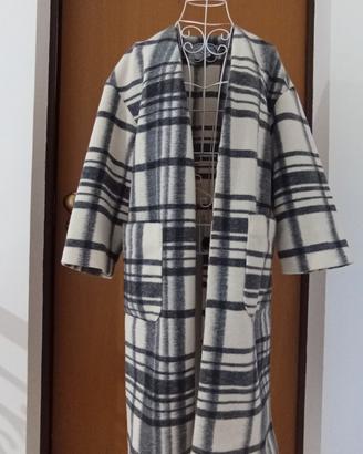 Cappotto donna a quadri Stradivarius 