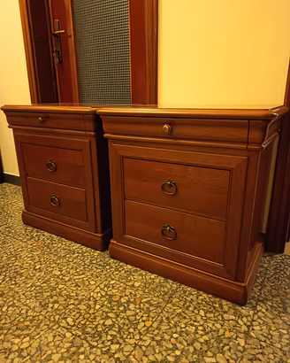 Coppia di comodini  vintage anni 70/80