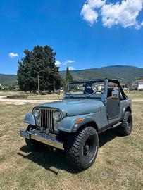 Jeep CJ-7