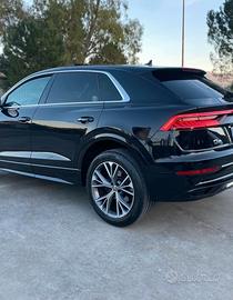 Vedo audi q8