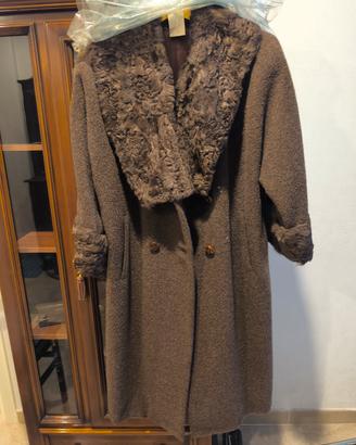 cappotto collo pelliccia 