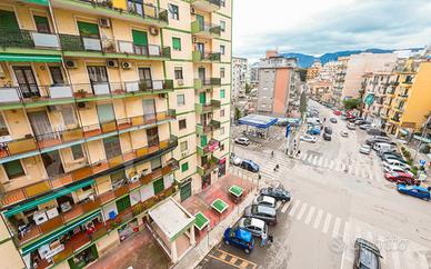 Campolo/Serradifalco luminoso 4 vani 137 mq