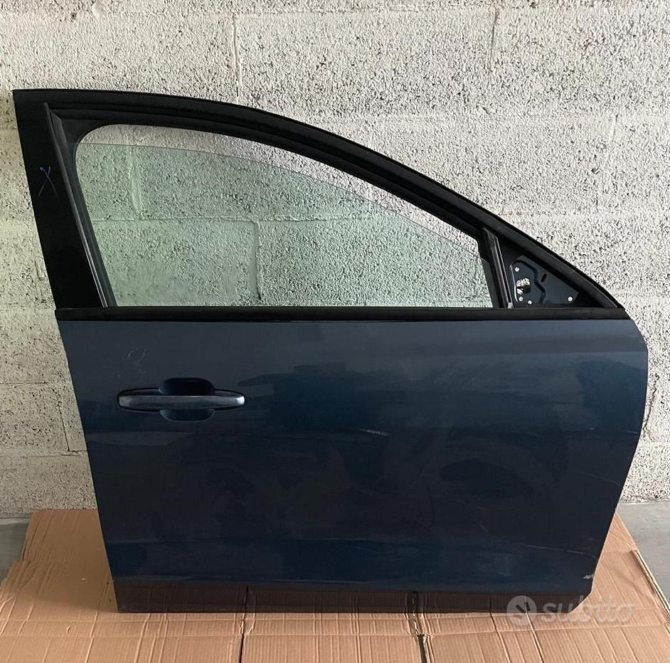 Specchietto Retrovisore Esterno Destro (lato Passeggero) Meccanico Con Primer, Per Fiat Doblo Cargo (2010-) E Opel Combo (2012-), Con Fanalino - Ricambio Qualità TUV