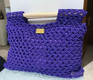 Borsa Purple fatta a mano ad uncinetto