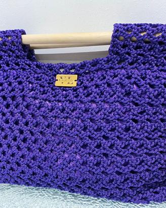 Borsa Purple fatta a mano ad uncinetto