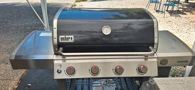 Barbecue professionale 4 fuochi a gas Weber