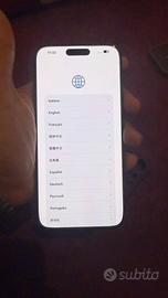 iPhone 15 pro max 256 la batteria 100%