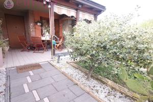 Villetta a schiera di testa ad alte prestazioni