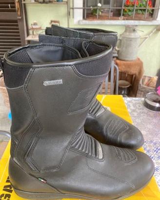 stivali moto gaerne