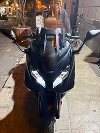 Yamaha TMAX 560 Tech Max 2023 – Maxi‑scooter top