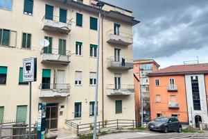 Appartamento luminoso Discesa San Gerardo 35