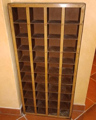 Casellario vintage in legno / Espositore da parete