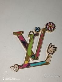 Accessorio louis vuinton