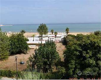 A/4-NUOVO+TERRAZZO-VISTA A 100MT DAL MARE-BOX