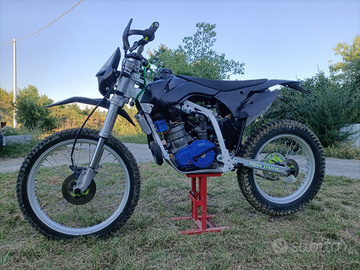 Fantic 250 moto alpinismo