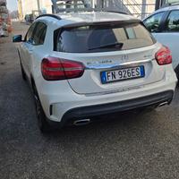 Mercedes GLA 200d 4MATIC Premium 2018 -