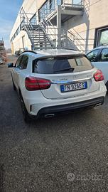 Mercedes GLA 200d 4MATIC Premium 2018 -