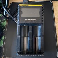 Caricabatterie Universale Nitecore Digicharger D2