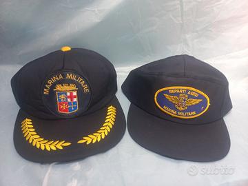 2 berretti marina militare