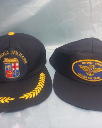 2 berretti marina militare