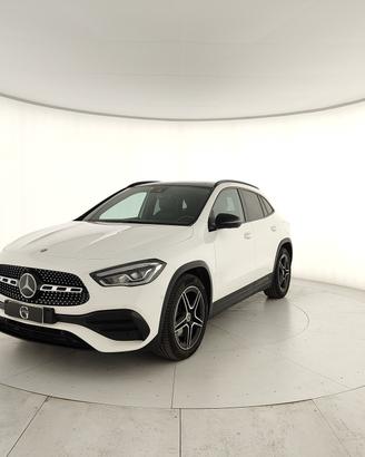 MERCEDES-BENZ GLA 200 d Premium 4matic auto