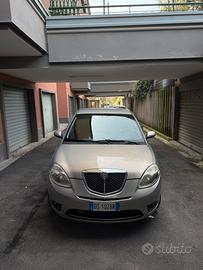 lancia ypsilon 2008